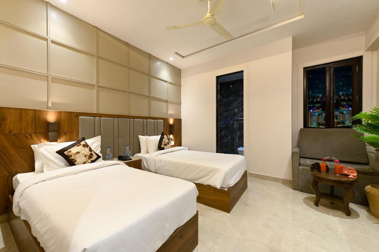 Hotel Avalon Palms Agra Агра Экстерьер фото